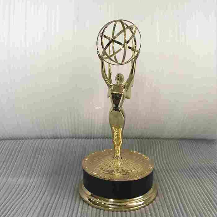  Award-1